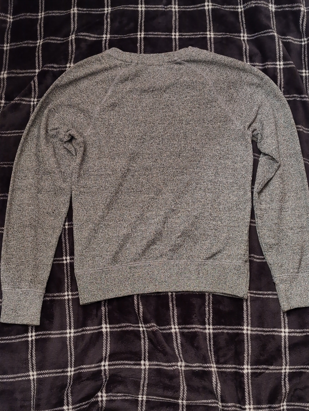 Roots Women’s Heather Gray Crewneck Sweatshirt with White Logo - Picture 2 of 5